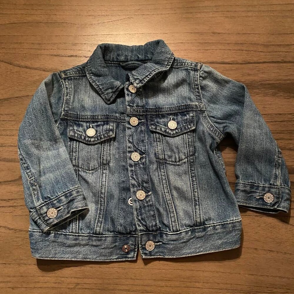 Baby Gap (unisex) Denim Jacket 12-18 mo.
